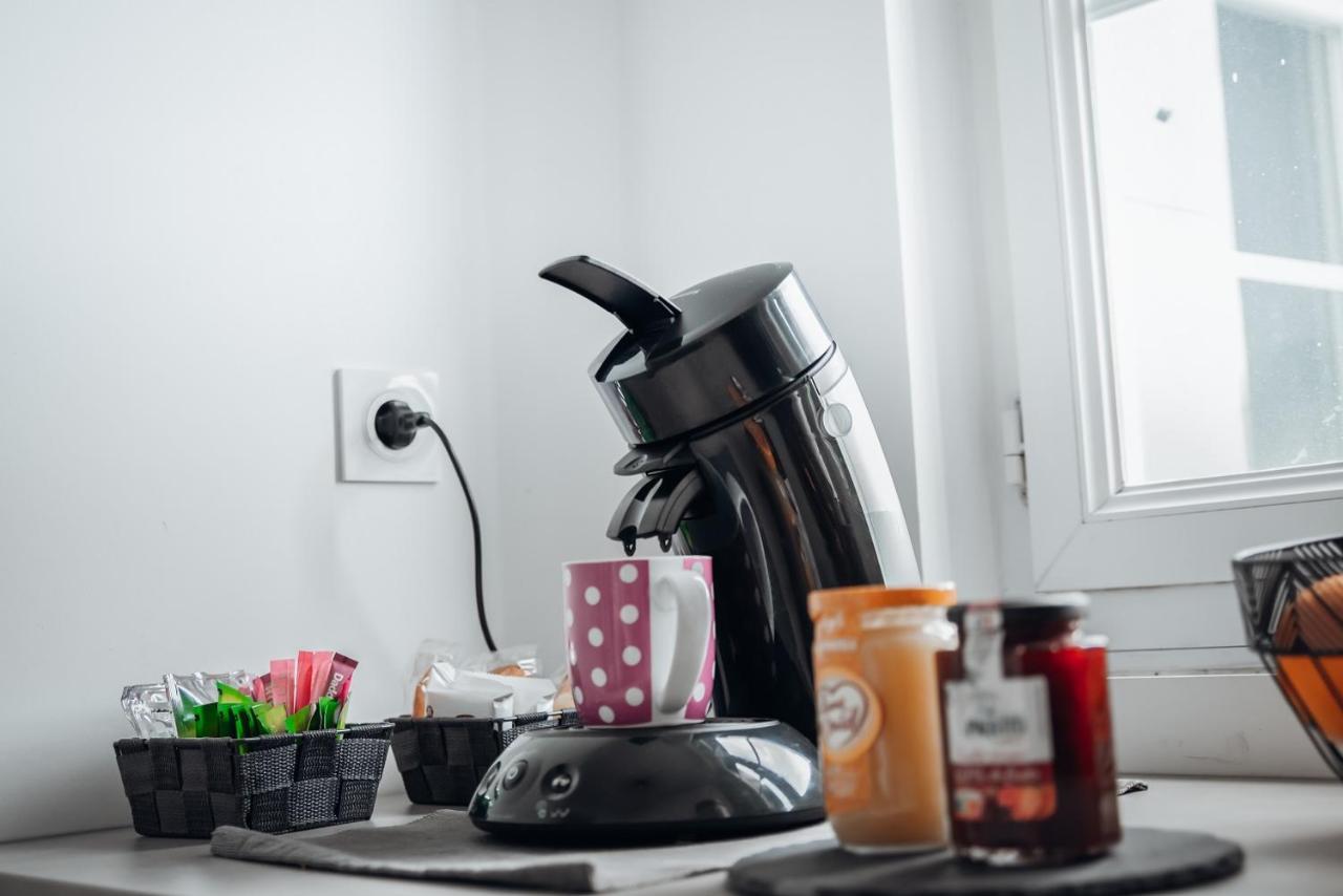 Appartement Neuf, Moderne Et Confortable! Ernee Ngoại thất bức ảnh